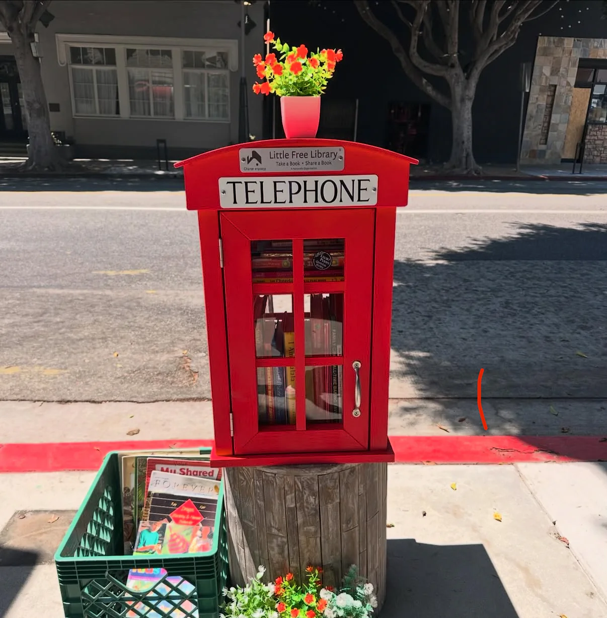 Telephone Booth Little Free Library - Image 3
