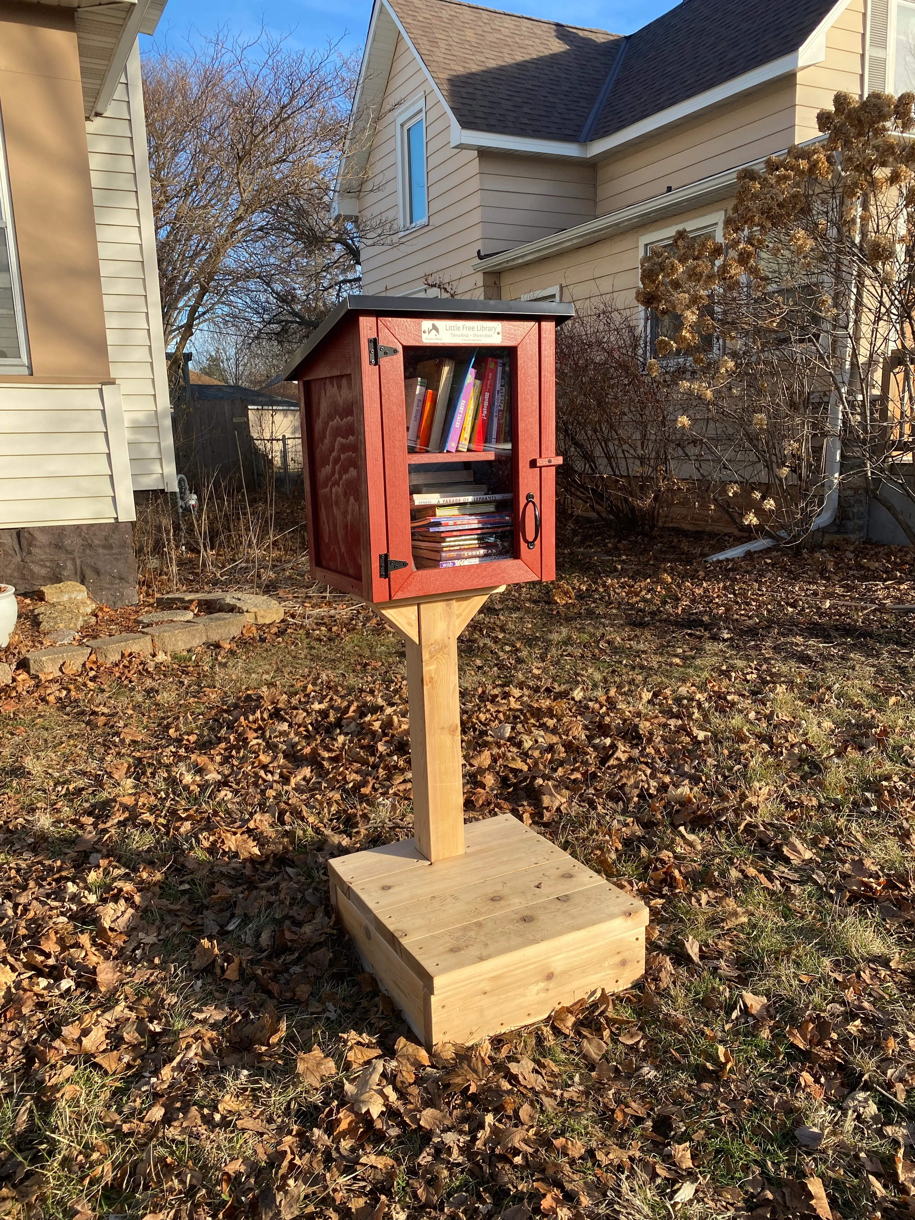 Step Stool Library Post and Topper - Image 5